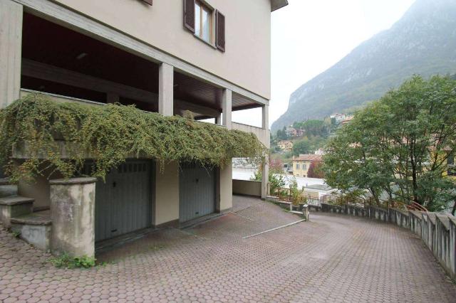 Garage - Parking slot in Corso S. Michele del Carso, Lecco - Photo 1