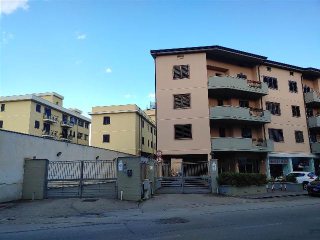 Garage or car box in Viale Regione Siciliana Sud/Est, Palermo - Photo 1