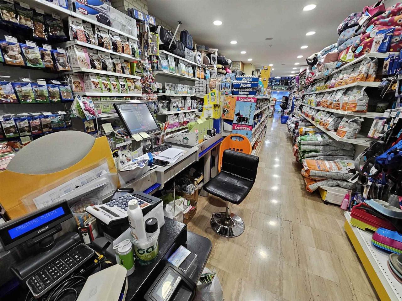 Negozio in Via Atzori, Nocera Inferiore, {3} - Foto 1