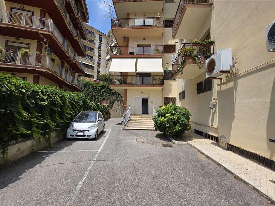 Locale commerciale in Via Panoramica dello Stretto 1368, Messina, {3} - Foto 2