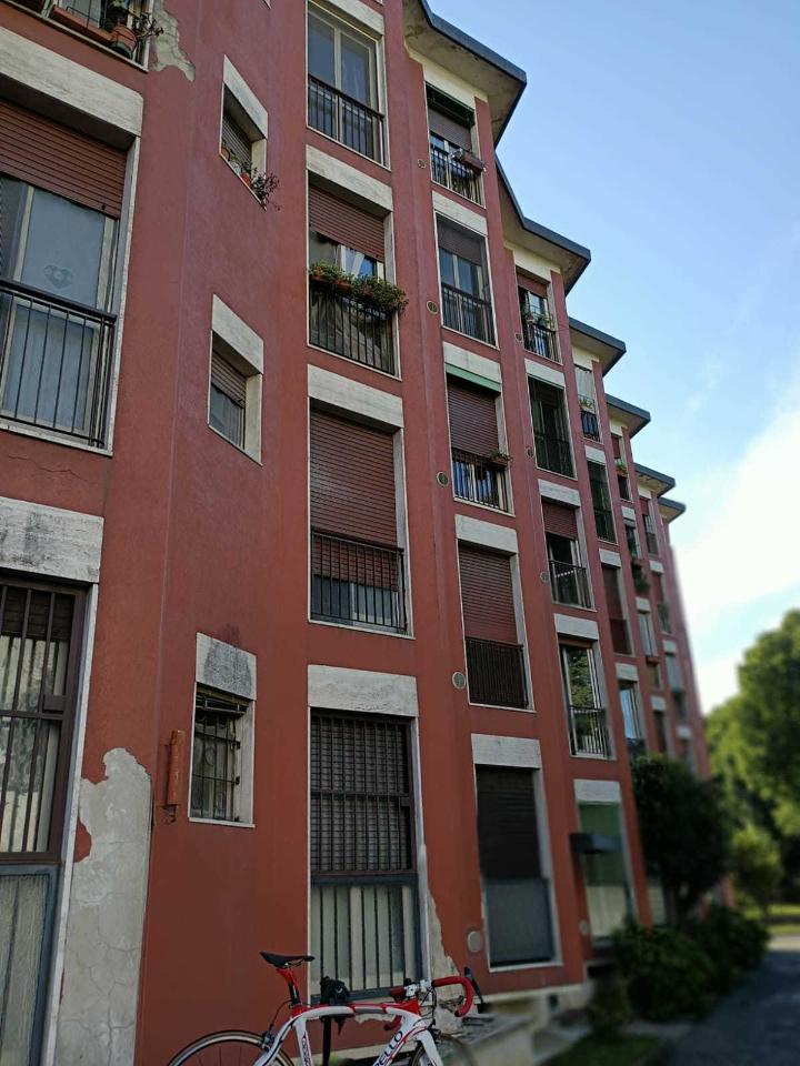 appartamento in vendita a Milano in zona Ghisolfa