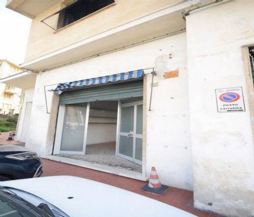 Negozio in Via Monte Sei Busi, Genova - Foto 1