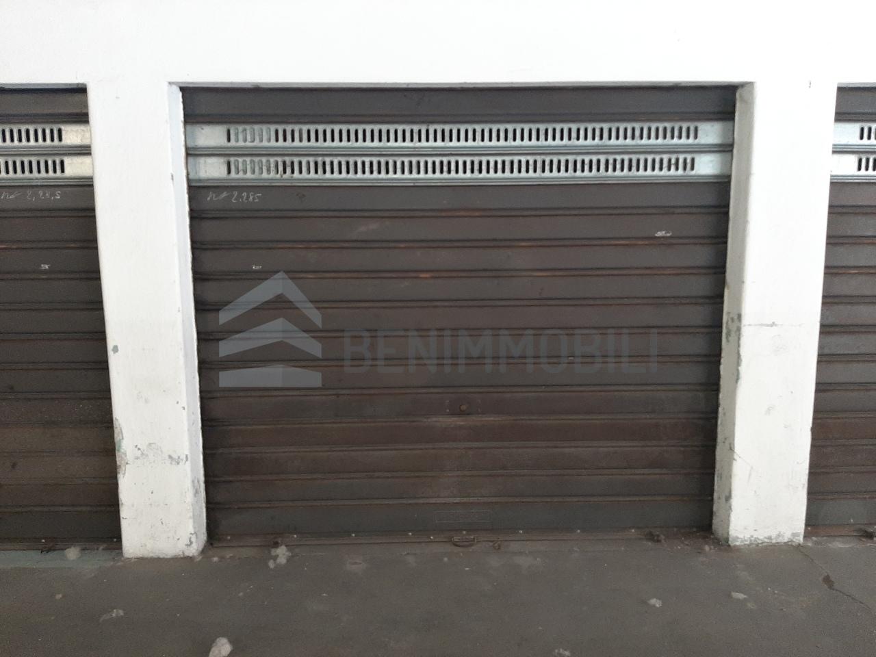 Parcheggio chiuso in Via Ferdinando Bertoni 1, Brescia - Foto 1