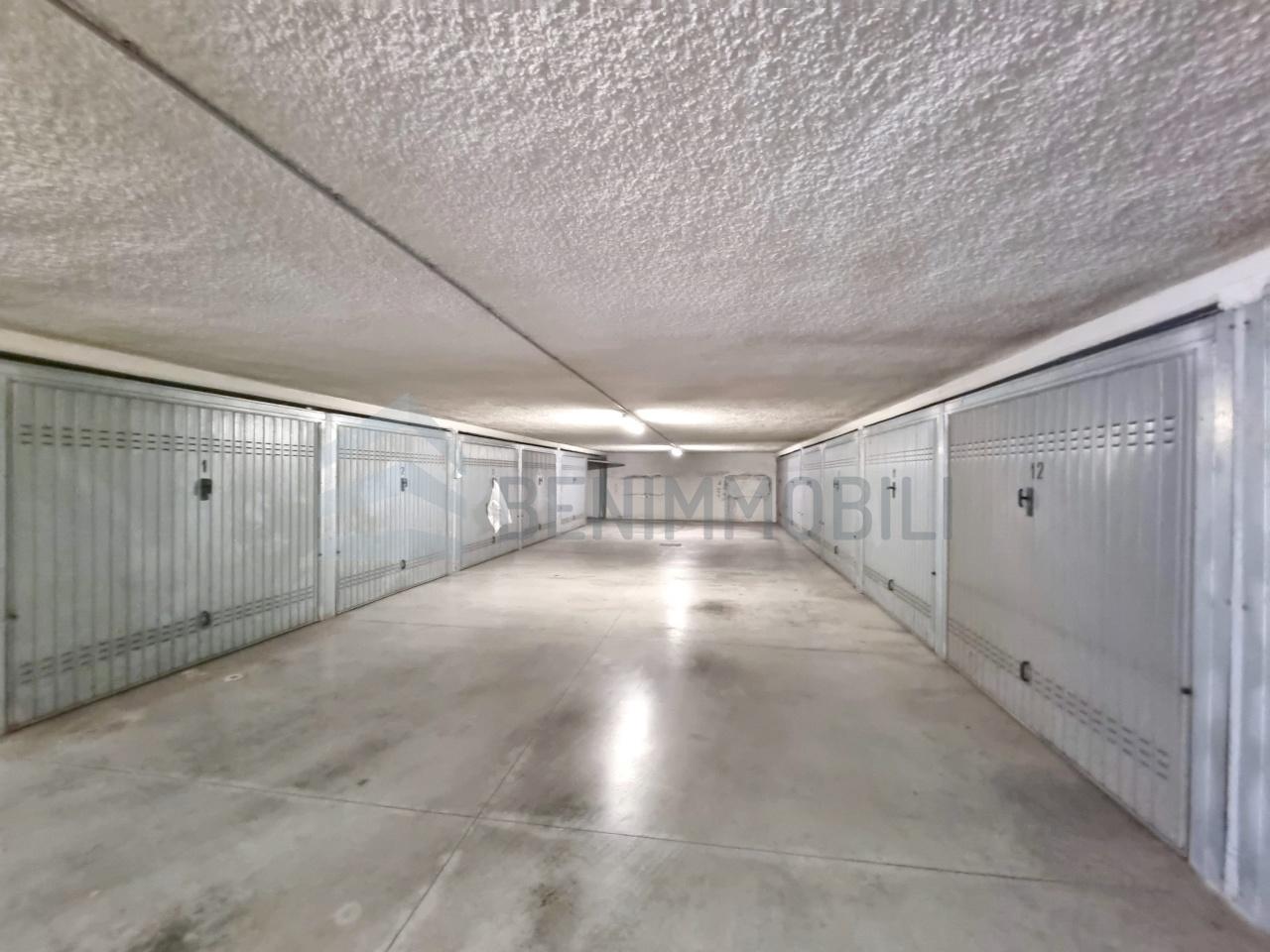 Parcheggio chiuso in Via Armando Diaz 15 / E, Brescia - Foto 1