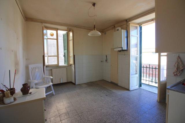 4-room flat in Piazza Marconi, Vetralla - Photo 1