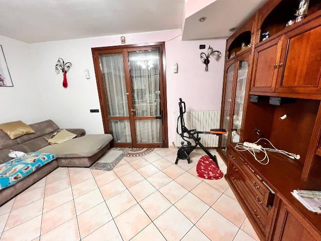 2-room flat in Via Giuseppe Garibaldi, Moglia - Photo 1