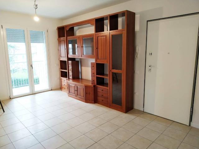 4-room flat in Via Giuseppe Garibaldi, Moglia - Photo 1