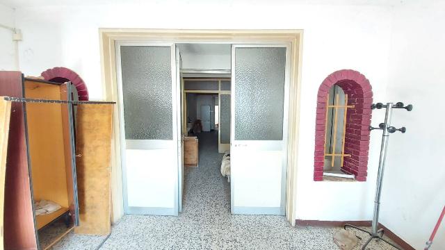 Apartament in {3}, Piazza Giacomo Matteotti - Photo 1