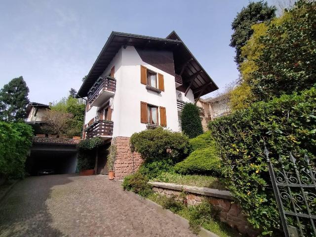 Mansion in Via Asiago, Cantù - Photo 1