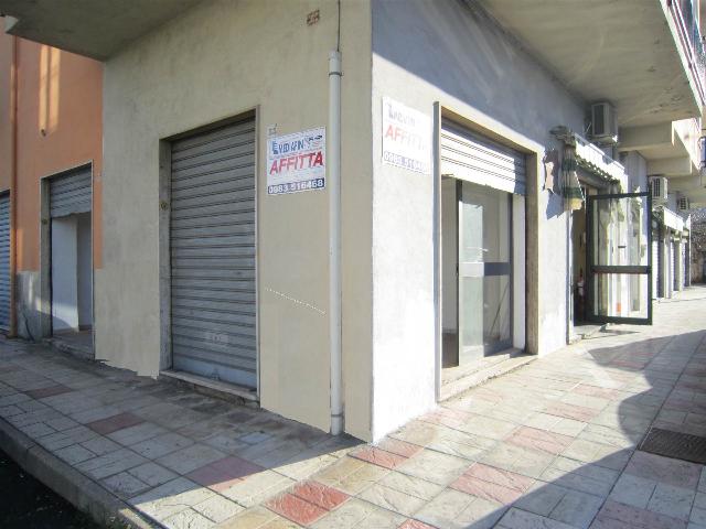 Warehouse in {3}, Corso Italia - Photo 1