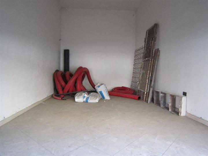 Magazzino in Via Sempione, Corigliano-Rossano, {3} - Foto 2