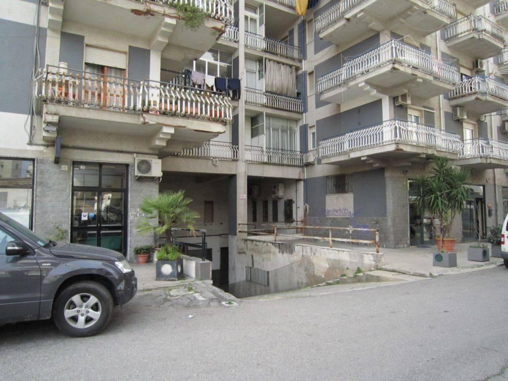Magazzino in Via Carducci, Corigliano-Rossano, {3} - Foto 1
