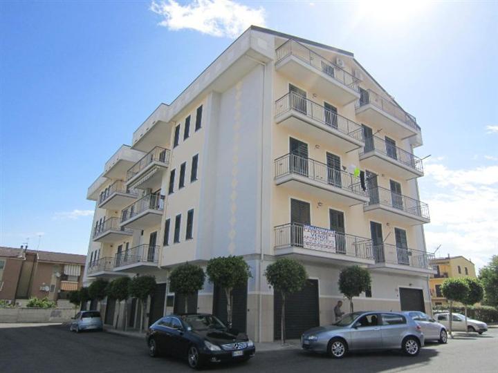 Magazzino in Via Aspromonte, Corigliano-Rossano, {3} - Foto 1