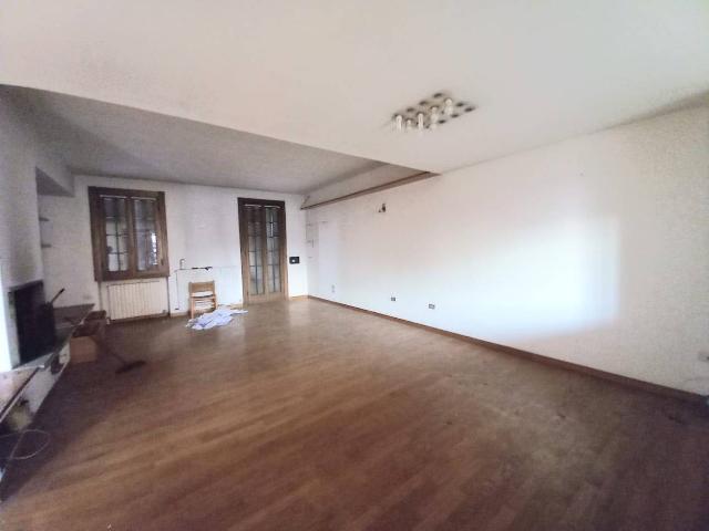 Vierzimmerwohnung in Via G. Marconi 1, Trezzo sull'Adda - Foto 1