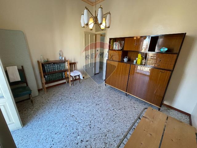 4-room flat in {3}, Largo Castello 43 - Photo 1