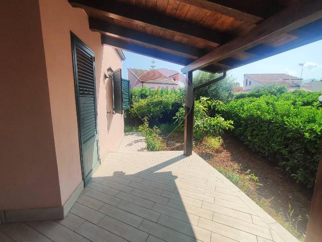 Villa in Via San Giovanni di Roccella 10, Campofelice di Roccella - Foto 1