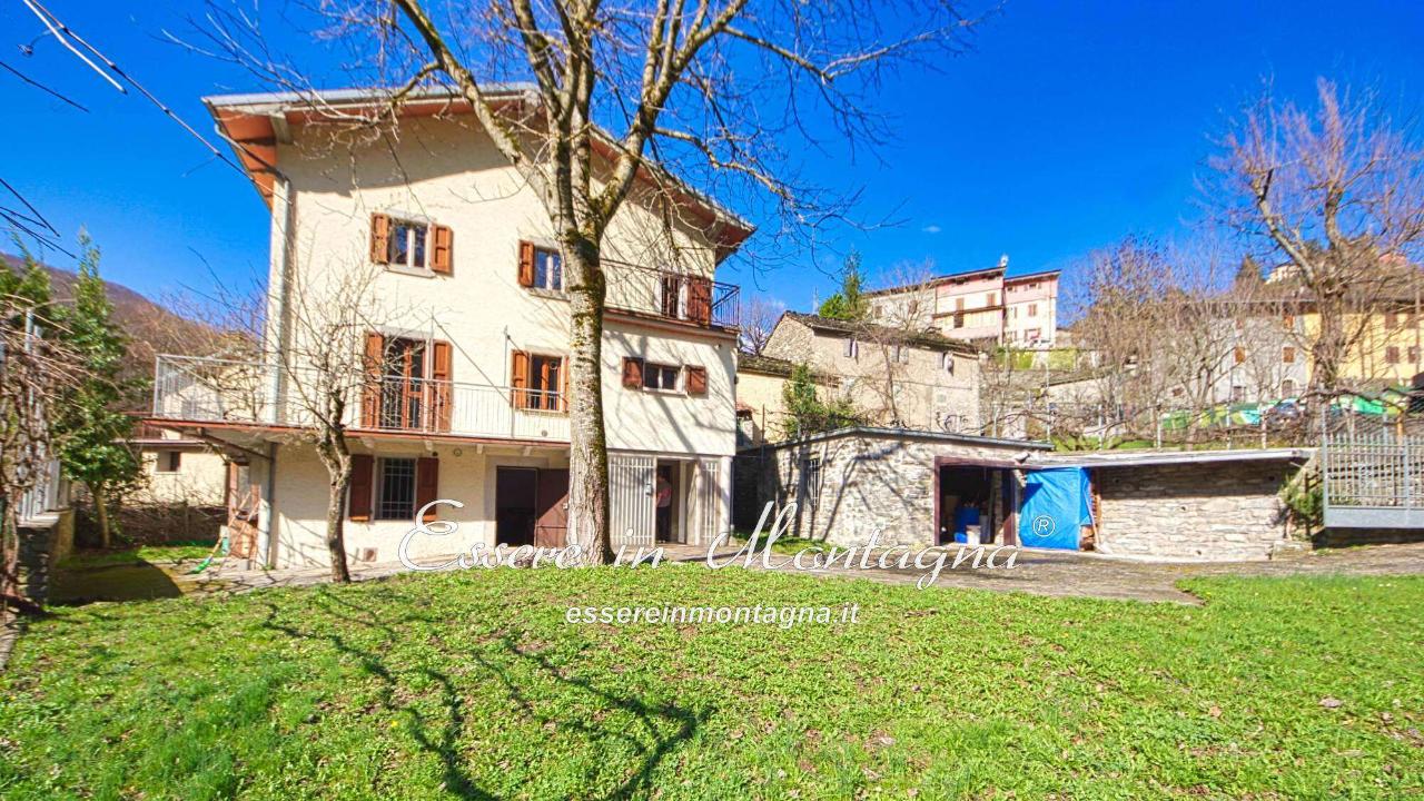 Villa unifamiliare in vendita a Fanano