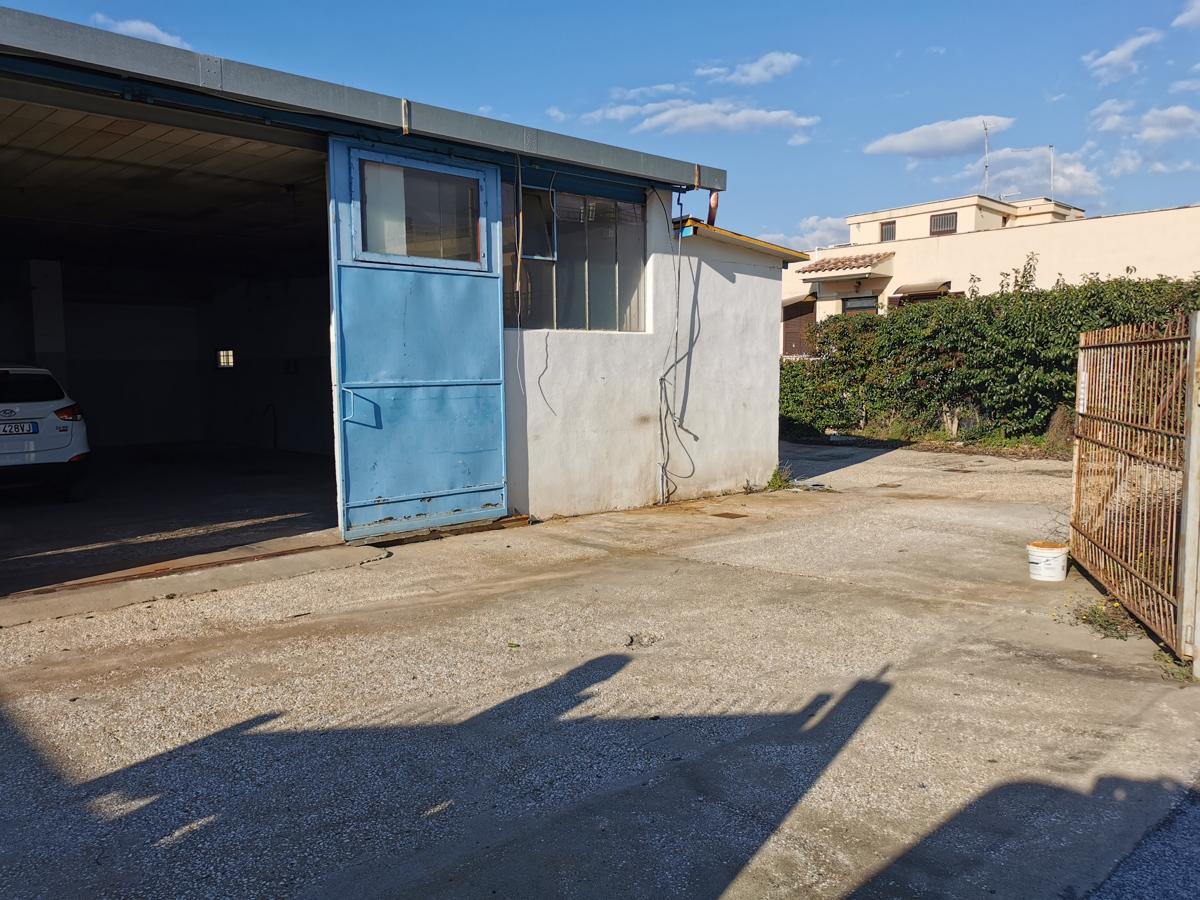 Capannone in Via Fosso dell'Osa 620, Roma - Foto 1
