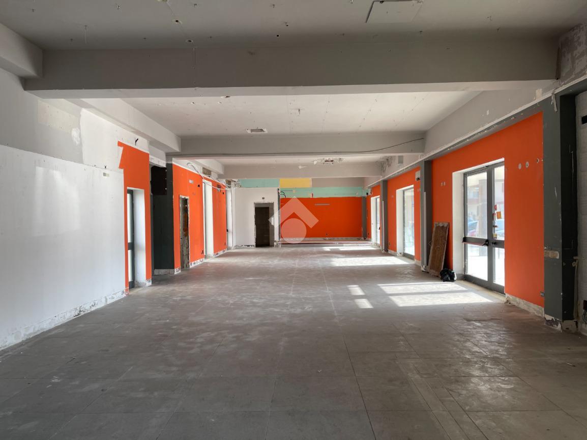 Negozio in Via Moricino Giovanni Maria 12, Lecce - Foto 1