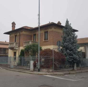 Villa unifamiliare in vendita a San Colombano Al Lambro