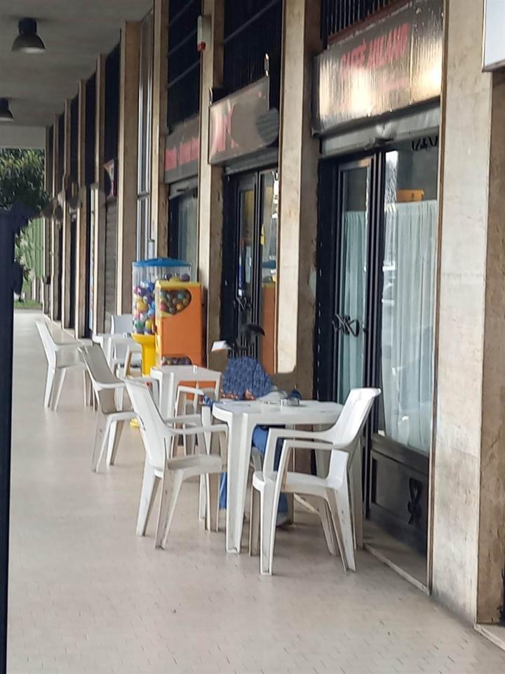 Pasticceria in , Milano, {3} - Foto 2