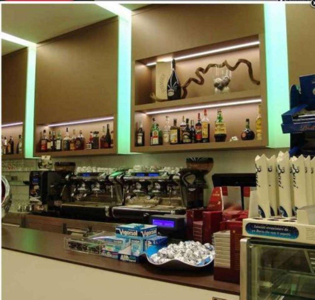 Bar in , Piacenza, {3} - Foto 1