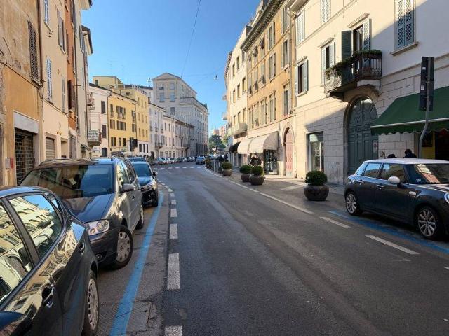 Geschäft in Corso Martiri della Libertà 27, Brescia - Foto 1