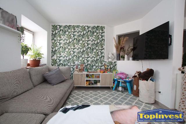 4-room flat in {3}, - Photo 1