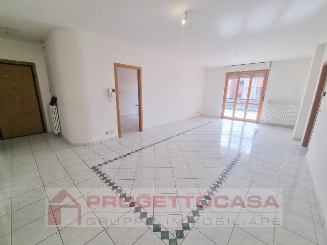 4-room flat in {3}, De Gasperi 253 - Photo 1