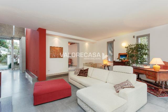 Mansion, Carrara - Photo 1