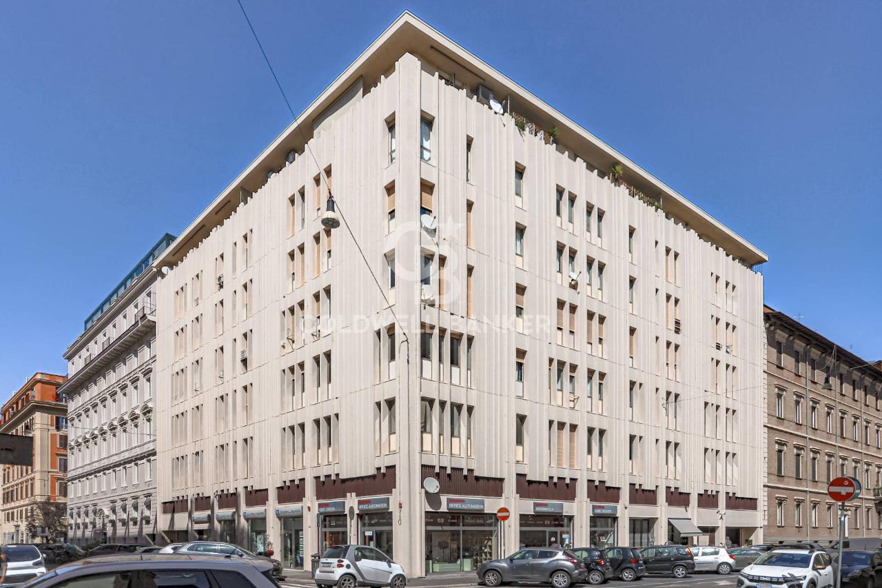 Immobili commerciali in Affitto, a Prati, Cipro, Roma 90 annunci