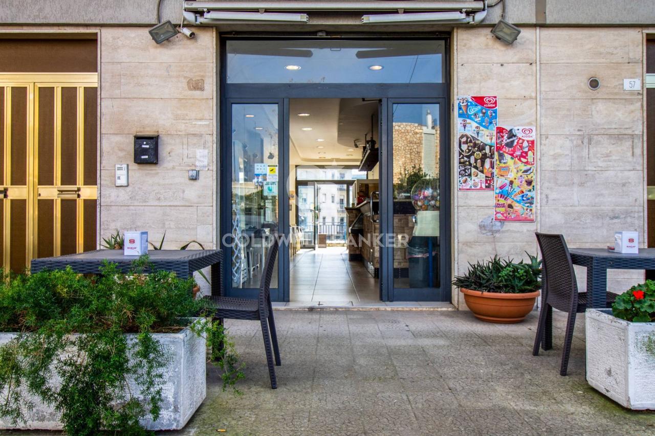Esercizio commerciale in Via Francesco Rodio 60, Ostuni, {3} - Foto 1