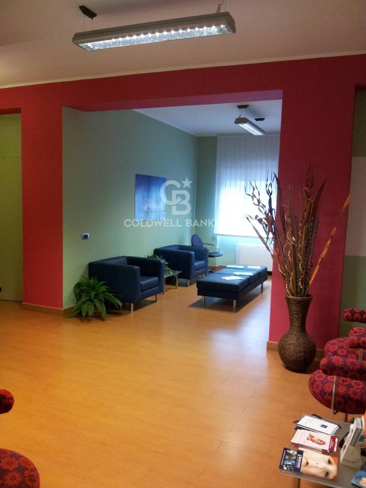 Ufficio in Via Pisanelli 35, Taranto, {3} - Foto 2