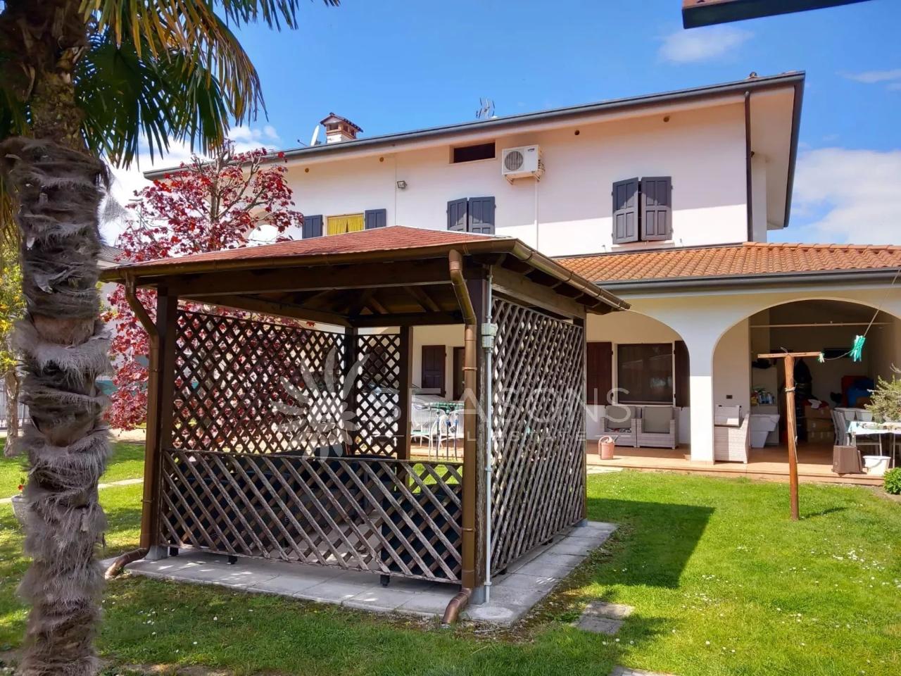 Villa in vendita a Vivaro