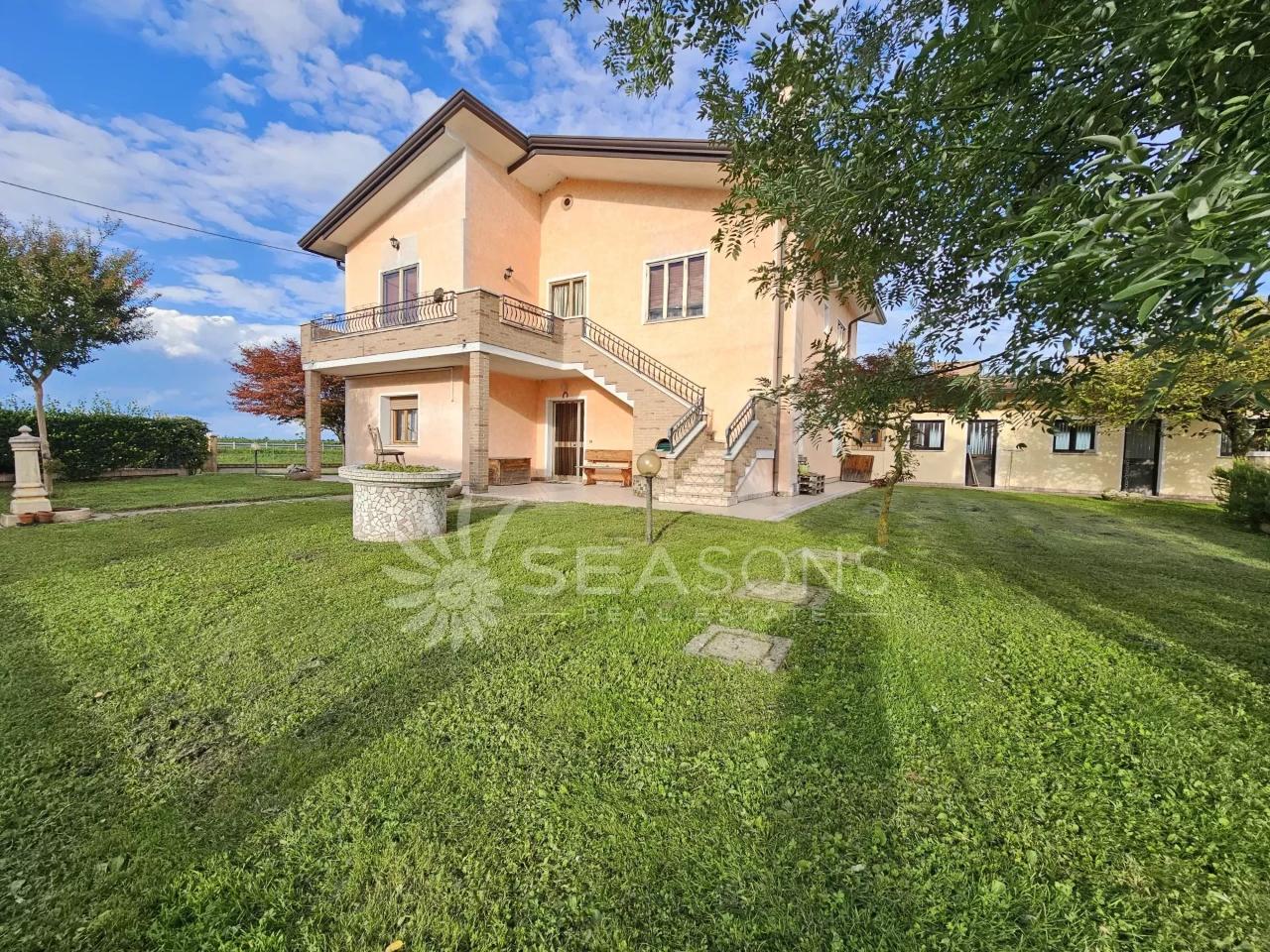 Villa in vendita a San Dona' Di Piave