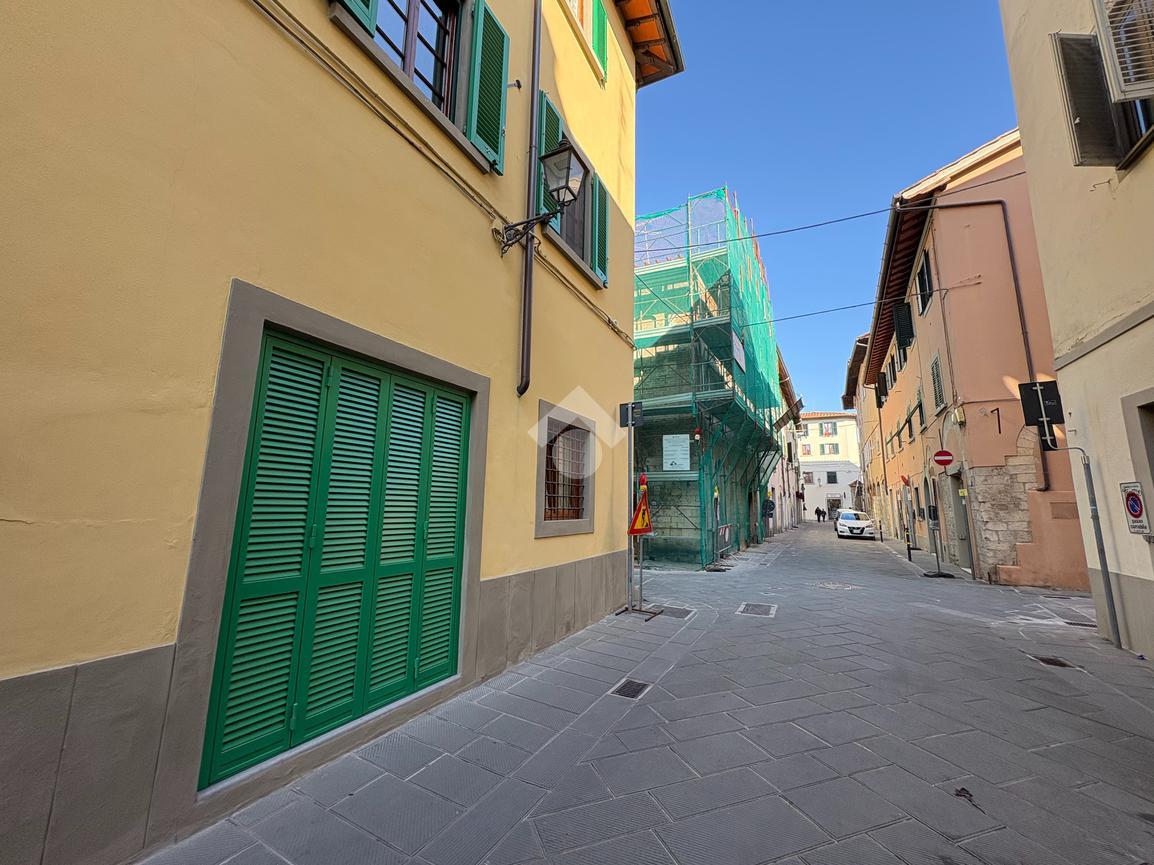 Negozio in Via Tinaia 23, Prato, {3} - Foto 2
