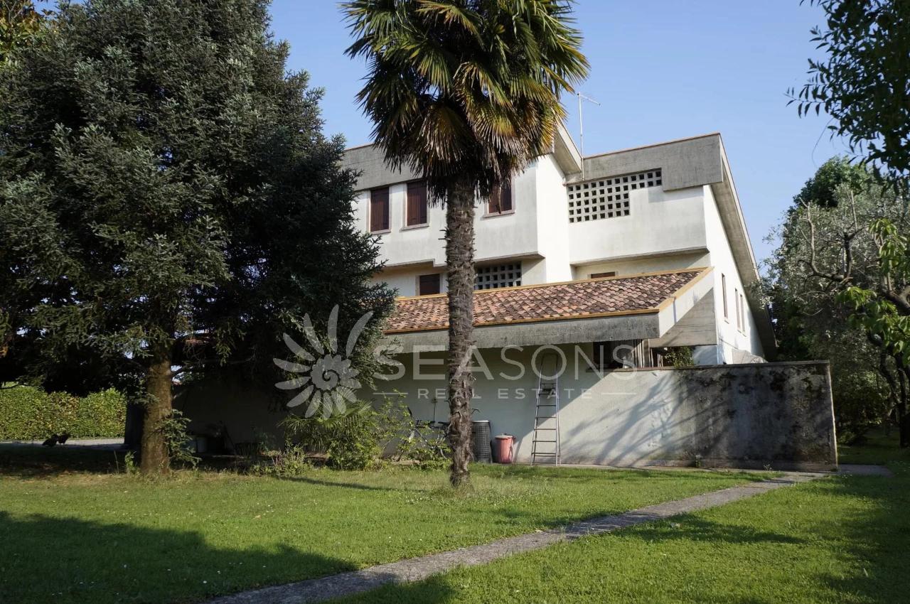 Villa in vendita a Rossano Veneto