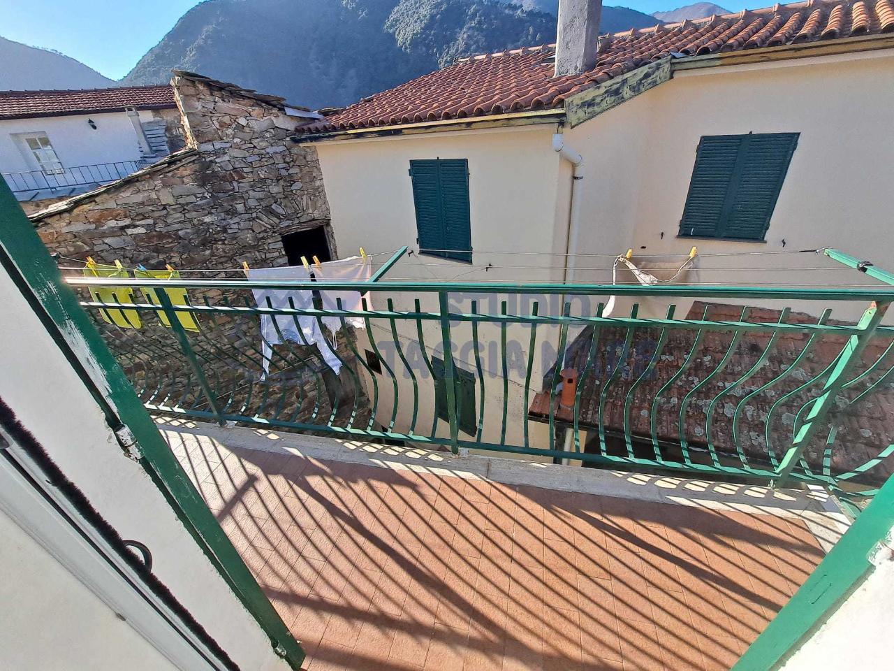 Villa a schiera in vendita a Montalto Carpasio