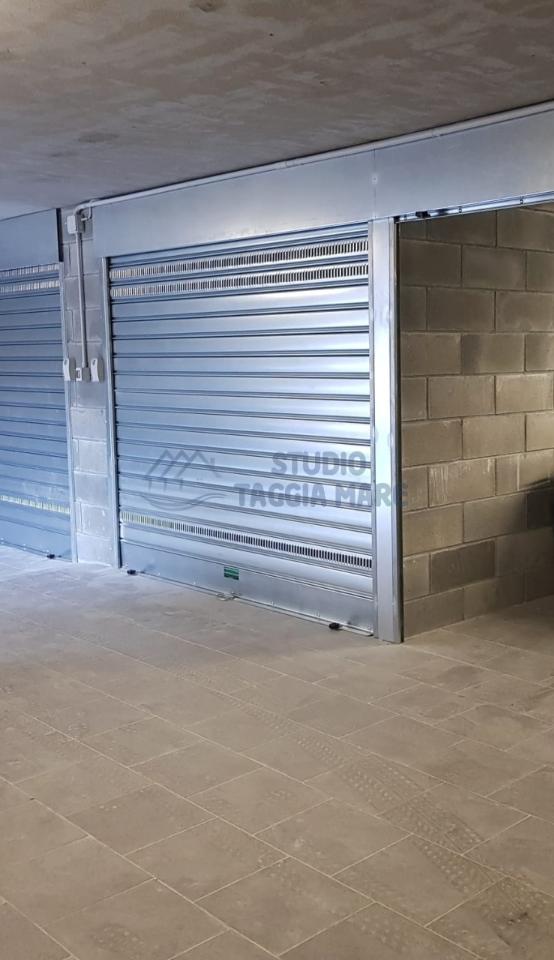 Parcheggio chiuso in Via Morene, Taggia - Foto 1