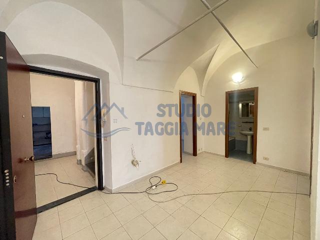 Vierzimmerwohnung in Via Spagnoli, Taggia - Foto 1