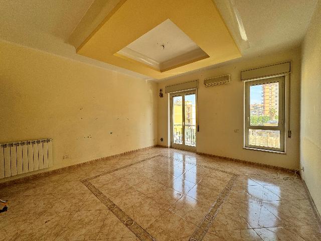 4-room flat in Via Luigi Sturzo 1, Termini Imerese - Photo 1