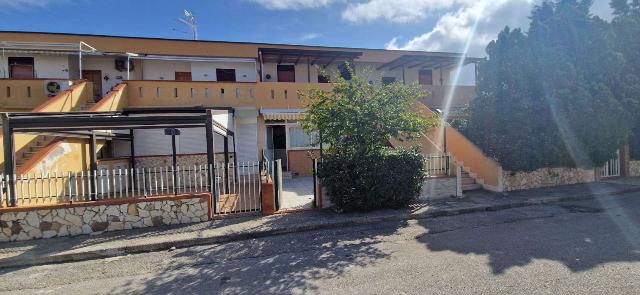 Terraced house in Contrada Pistavecchia, Campofelice di Roccella - Photo 1