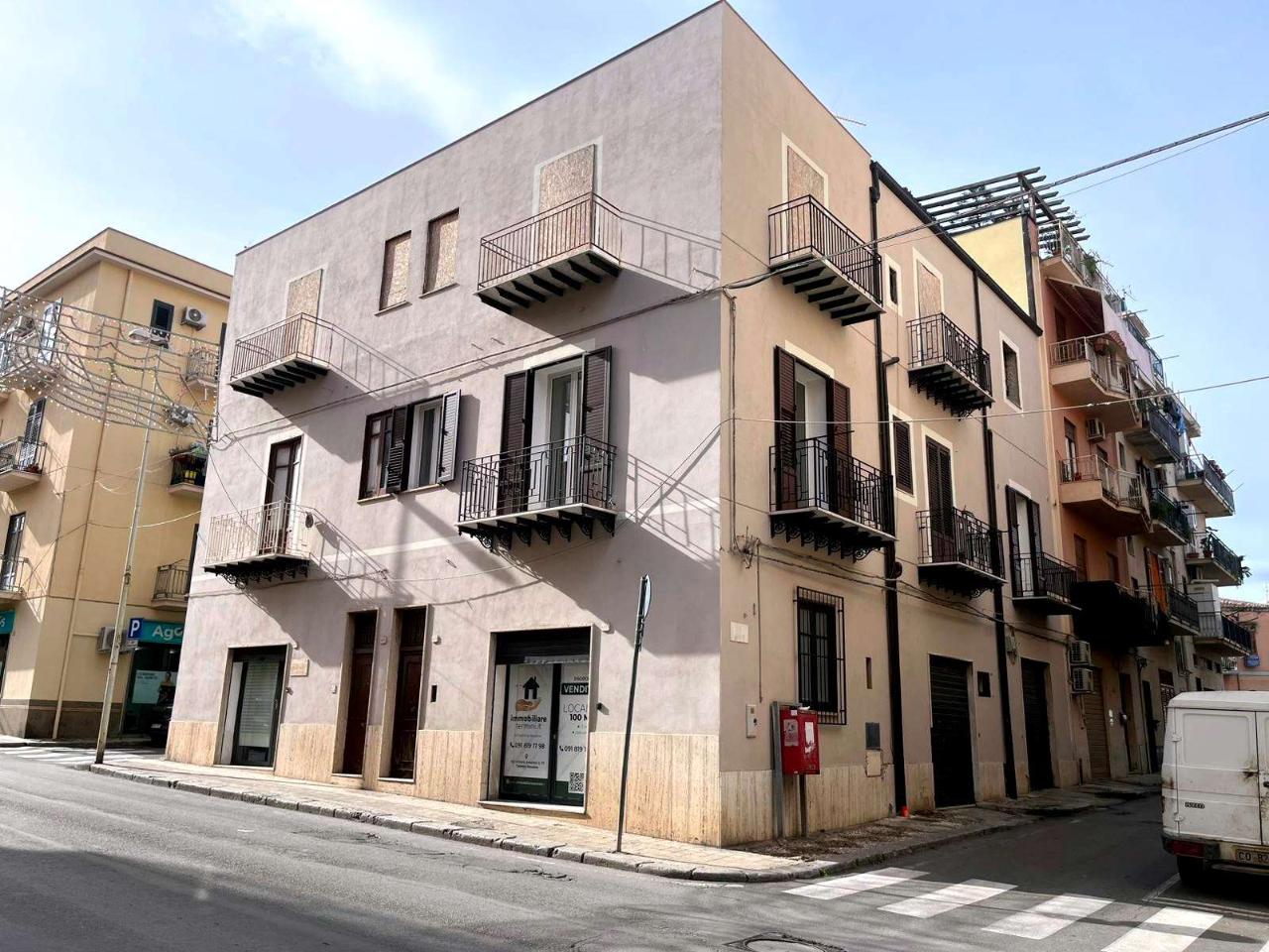 Ufficio in Via Vittorio Amedeo II 121, Termini Imerese, {3} - Foto 2