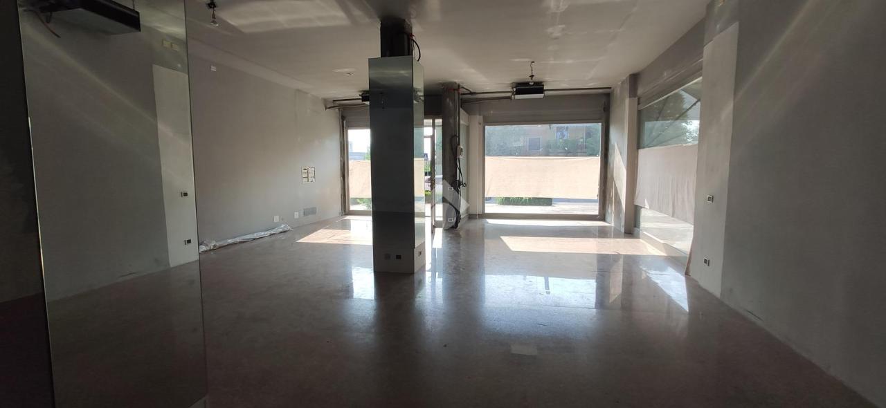 Negozio in Via Marsala 13, Villafranca di Verona - Foto 1