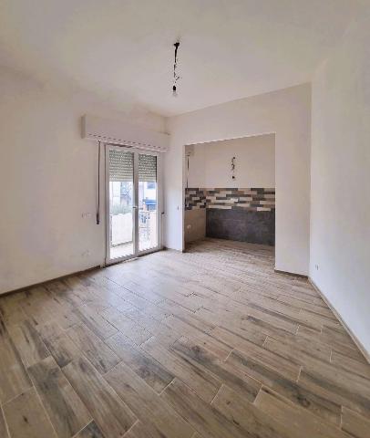 Dreizimmerwohnung in Via Canova, Castelfranco di Sotto - Foto 1