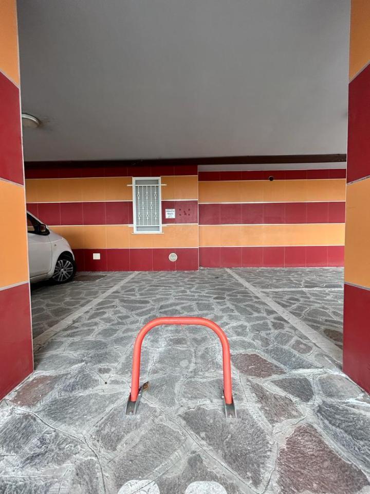 Parcheggio chiuso in Viale Maiella 23/a, Francavilla al Mare, {3} - Foto 1