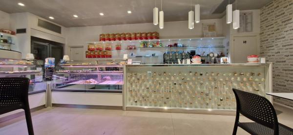 Pasticceria in Via Pisa, Trani, {3} - Foto 1