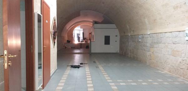 Negozio in Via Mario Pagano, Trani, {3} - Foto 1