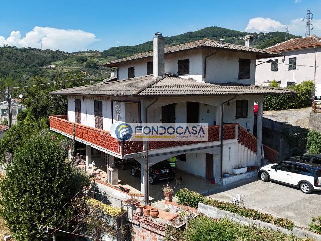 Mansion in {3}, Viacolo Serravalle - Photo 1