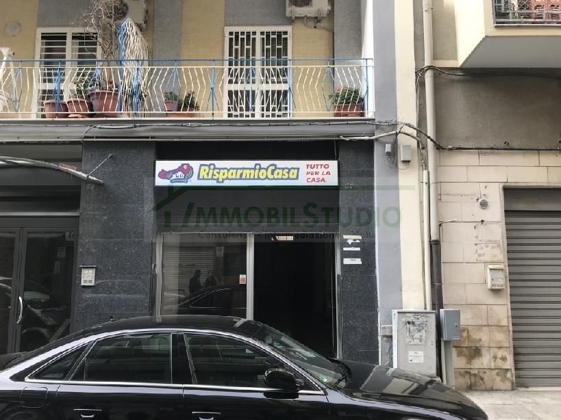Negozio in Via Pasubio, Bari, {3} - Foto 2